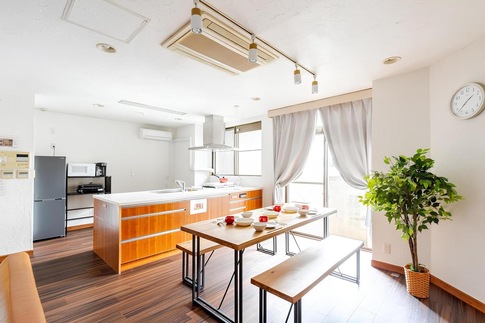 【150㎡over/ジャグジー有】大人数でも快適のプレミアム空間 Appartement Ōsaka